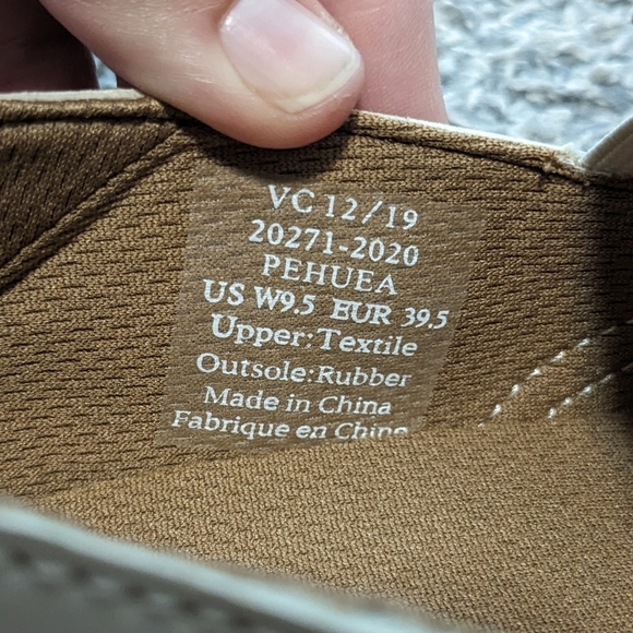 Olukai Pehuea convertible shoe - Picture 8 of 9